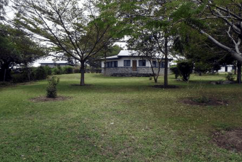 Land in Muhuru Bay