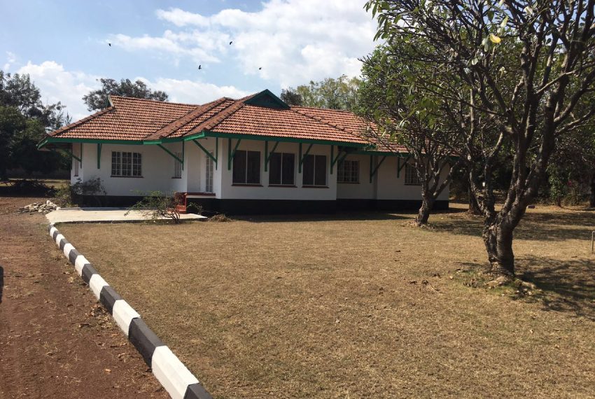 Home on Nehru Road